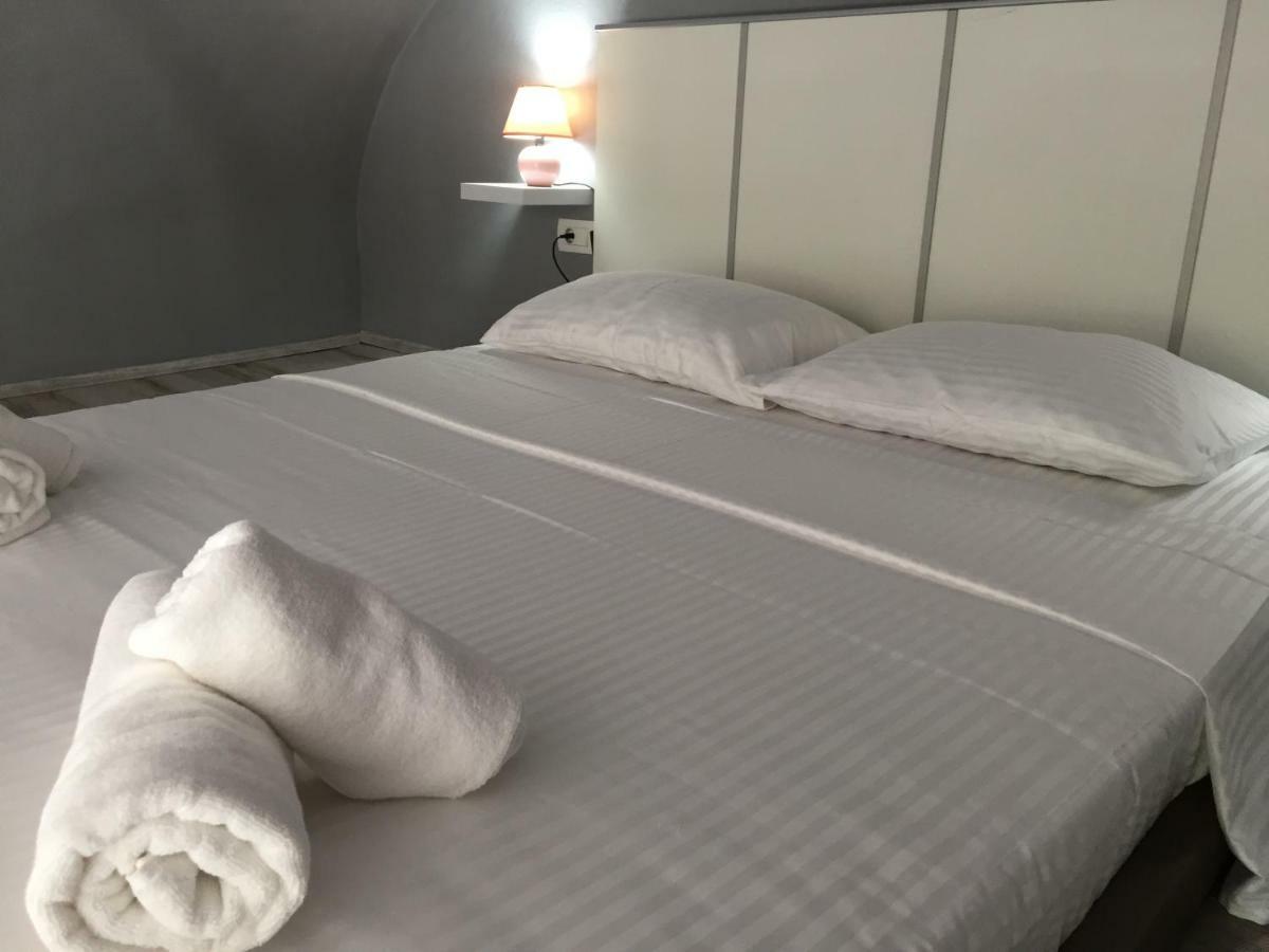 Amfora Appartement Opatija Buitenkant foto